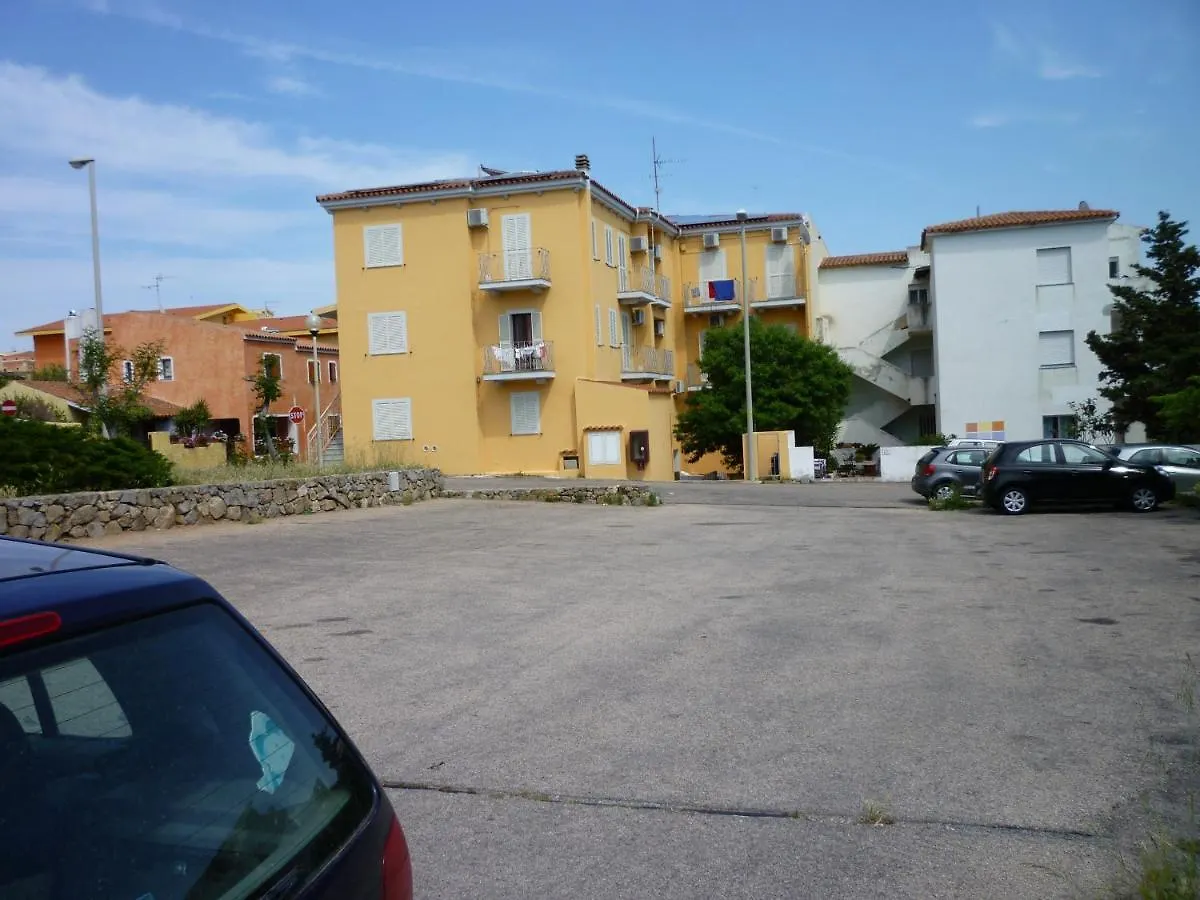 Hotel L'Ancora Santa Teresa Gallura 3*,