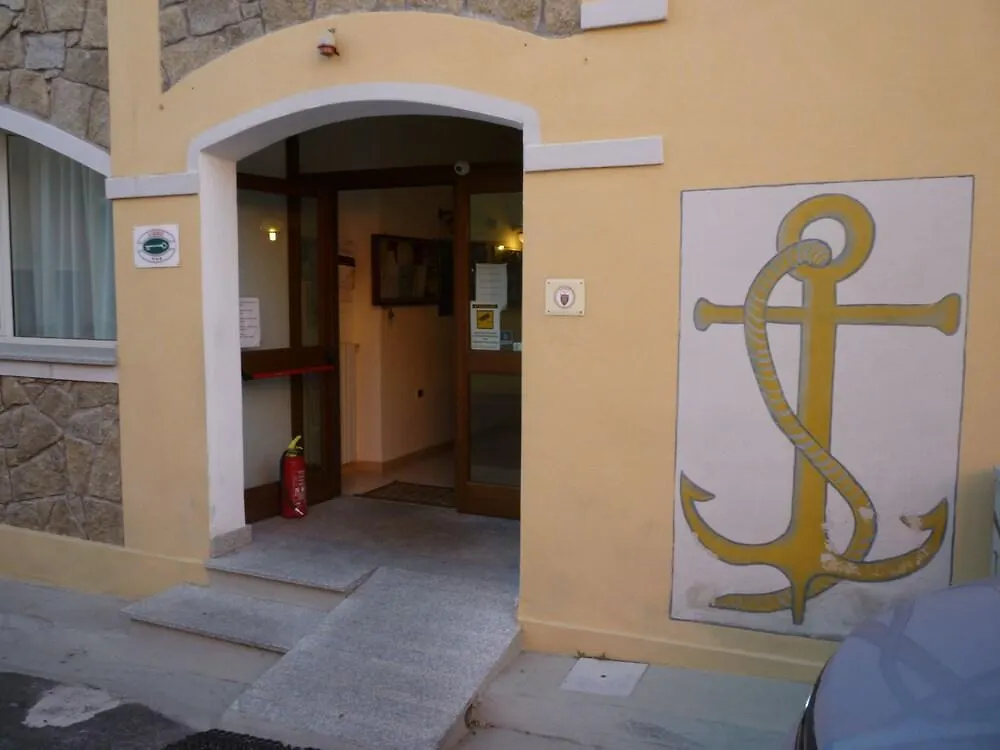 Hotel L'Ancora Santa Teresa Gallura 3*,  Italy