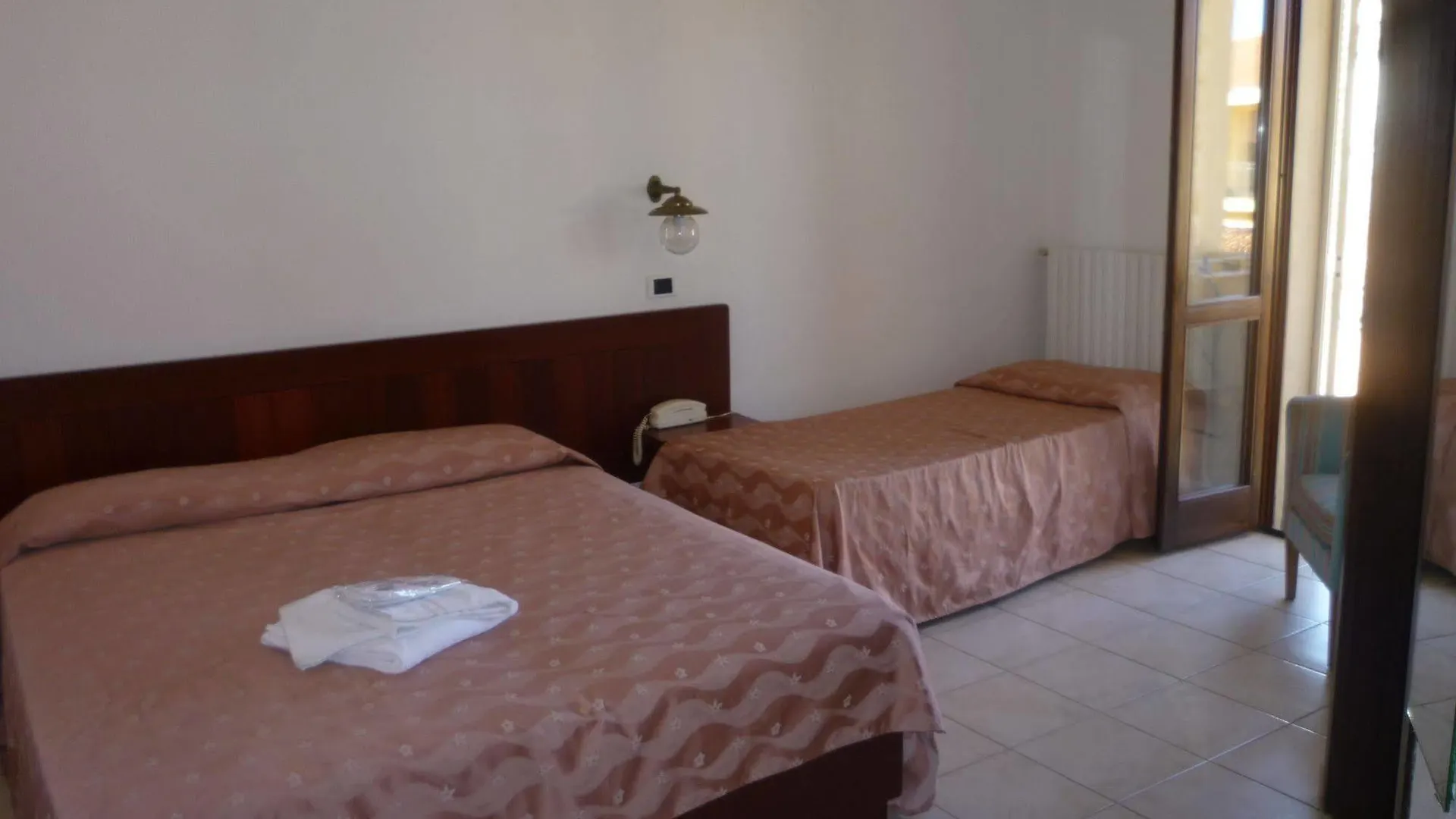 ***  Hotel L'Ancora Santa Teresa Gallura Italy